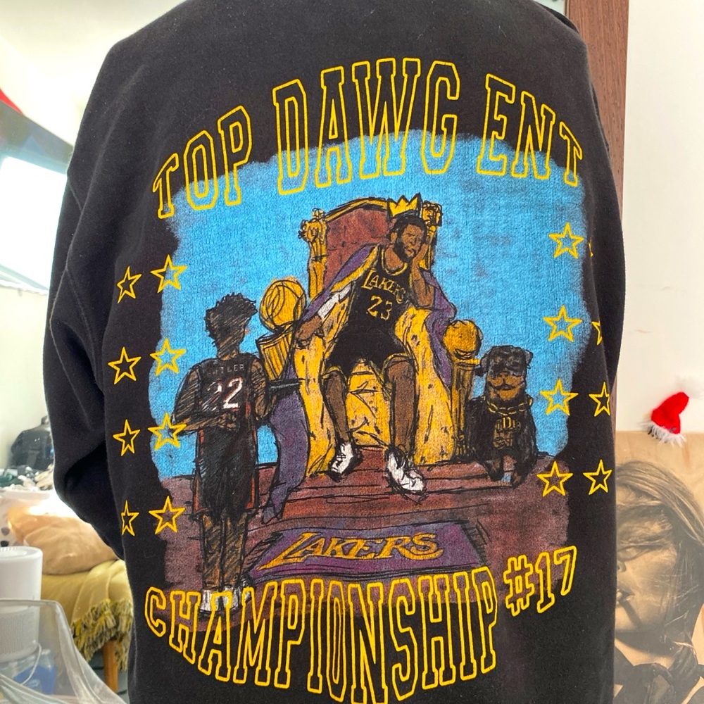 Top dawg entertainment records hoodie sweater size Large/XLarge Rare piece